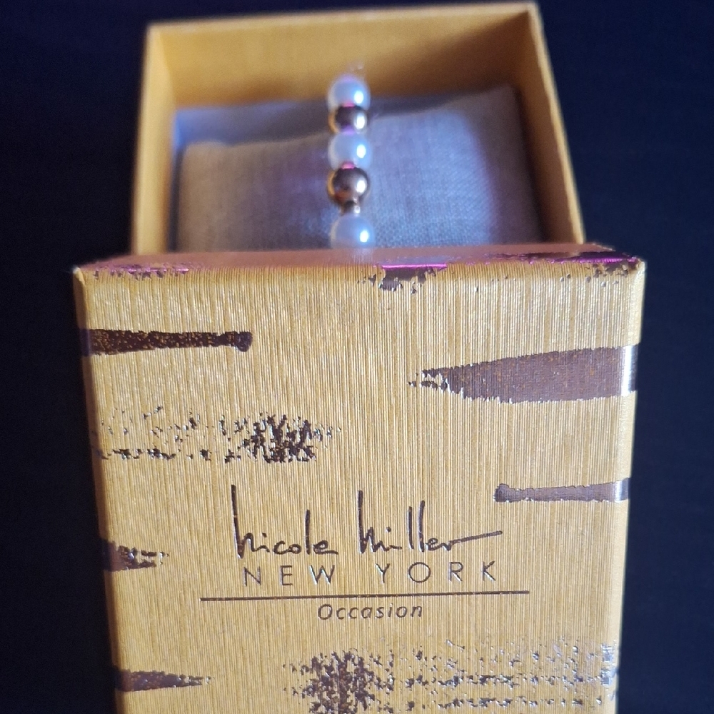 Nicole Miller White and Gold Beaded Bracelet - Picture 1 of 2